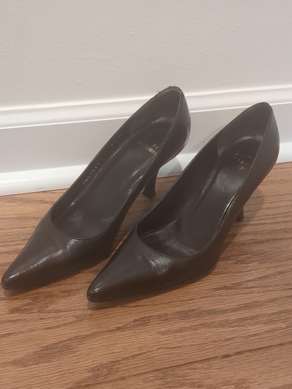 Stuart Weitzman Classic Brown Pointed-Toe Leather Pumps Heel 5.5